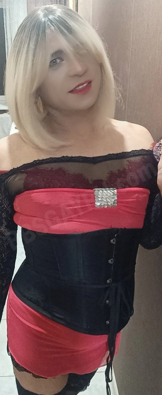 Julia364647789